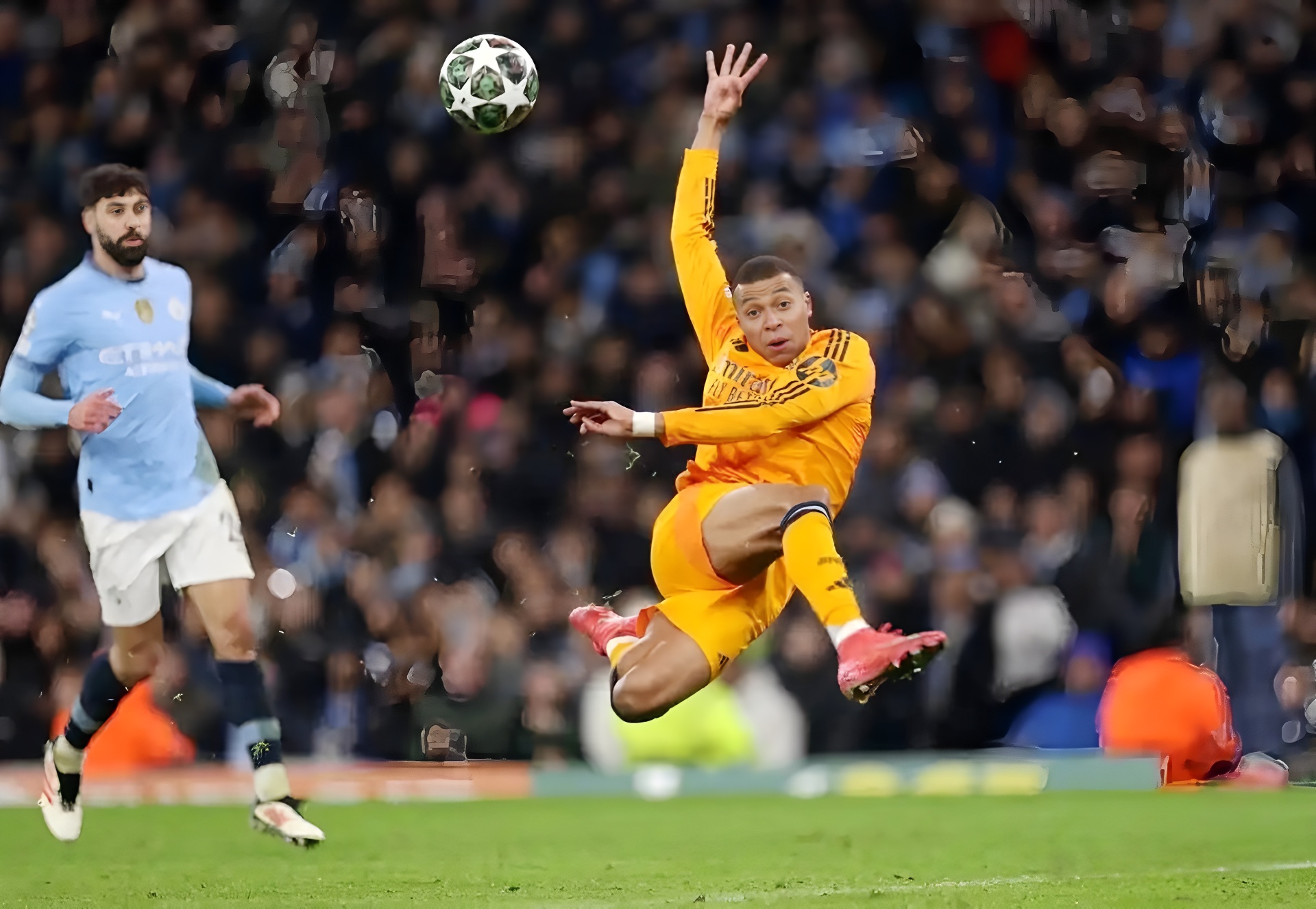 爱游戏-包含哈兰德连续十二场比赛得分超过赛事规则更新，皇家马德里挑战极限！的词条